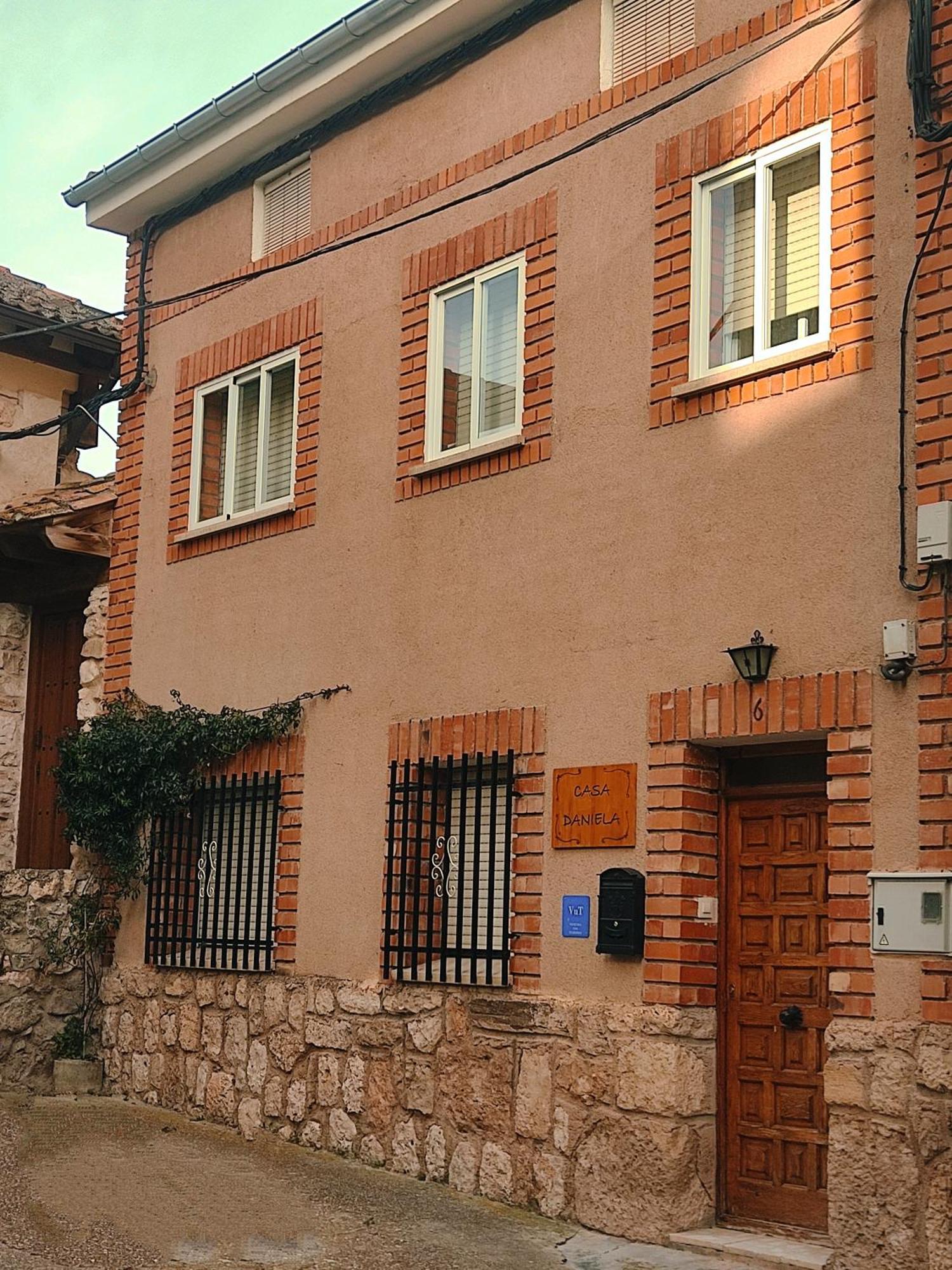 Vila Casa Daniela Fuentiduena Exteriér fotografie